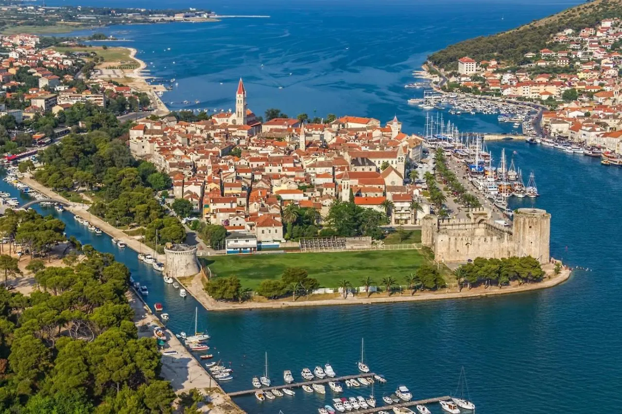 Apartment In Trogir With Seaview, Terrace, Air Condition, Wifi Croatia